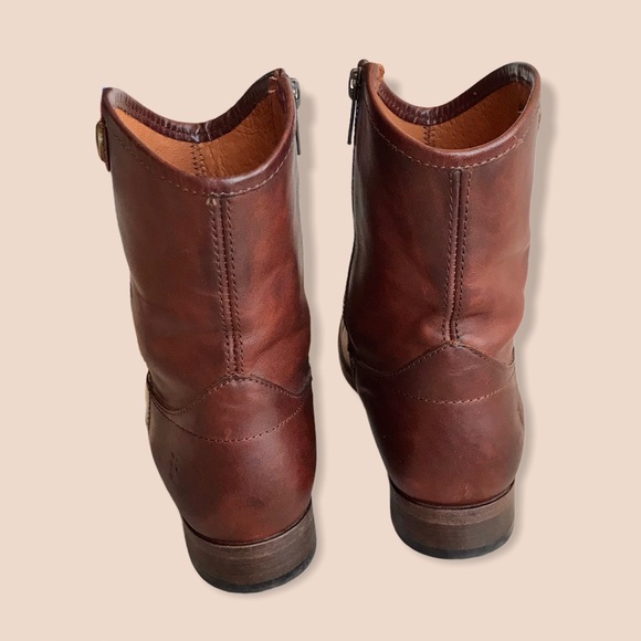 Frye Melissa Button 2 Short Leather Ankle Booties - Picture 11 of 16